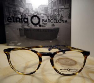 Lunettes Etnia Bacelona chez Optique place des fêtes