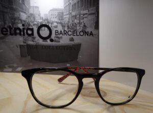 Lunettes Etnia Bacelona chez Optique place des fêtes