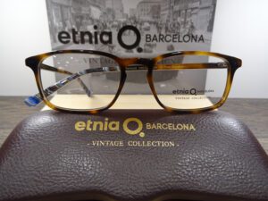Lunettes Etnia Bacelona chez Optique place des fêtes