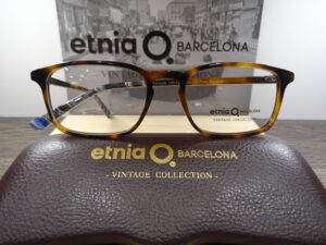 Lunettes Etnia Bacelona chez Optique place des fêtes