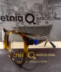 Lunettes Etnia Bacelona chez Optique place des fêtes