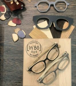 Découvrez les lunettes In Bo, montures en bois chez Optique Place des Fetes, opticien à Paris 19, détail de matière