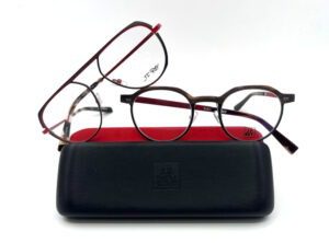 Lunettes J.F. Rey, monture rondes rouge et brun écaille, chez Optique Place des Fêtes opticien à Paris 19