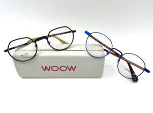 Lunettes WOOW, petite forme ronde pas classique du tout, chez Optique Place des Fêtes opticien Paris 19