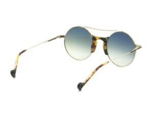 Lunettes de soleil Paname Coco II vue biais arrière, chez Optique Place des Fêtes Opticien à Paris 19