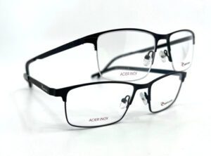 Duo de lunettes Rip Curl homme, forme rectangle l'une est cerclée, l'autre montage nylor, chez Optique Place des Fêtes, votre opticien à Paris 19